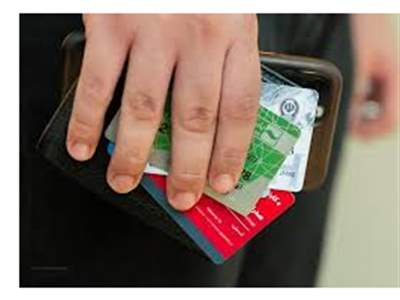 با کارت بانکی ایرانی از خودپرداز این کشور پول بگیرید