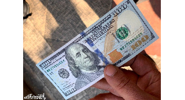 دلار در بهمن گران می‌شود یا ارزان؟ 