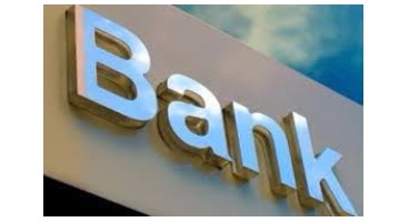 بانکها به جای مردم به خودشان وام می‌دهند/ بانکی ۱۰ برابر سرمایه اش به یک پروژه وام داد
